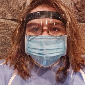 Meet your Posher, Cynthia